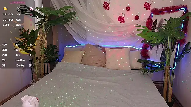 Alice Walters online show from December 17, 12:55 pm