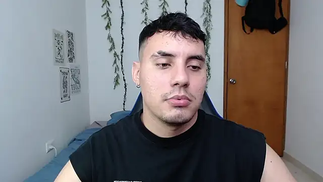 Donovanarmyy online show from October 17, 8:44 pm