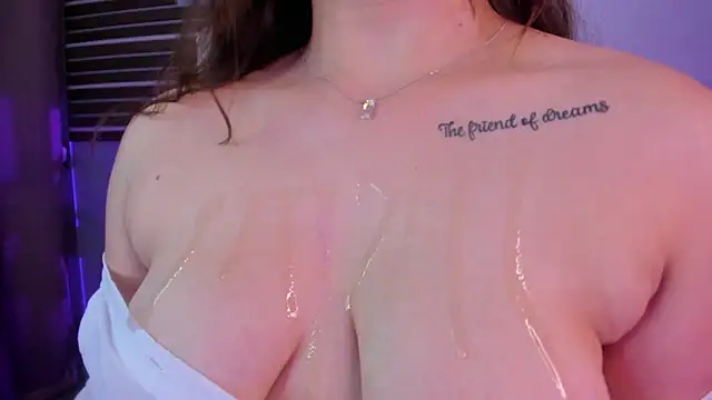 Snapshot of taiiga__ chatting on March 10, 10:55 pm taiiga online show from March 10, 10:55 pm