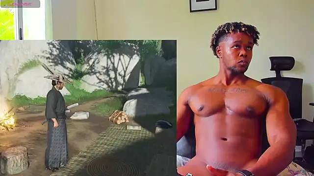 Snapshot of AdonisKnight chatting on October 27, 7:18 pm AdonisKnight online show from October 27, 7:18 pm