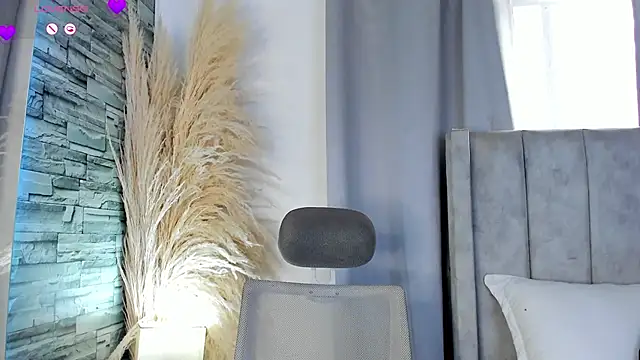 AmberGray  online show from May 31, 1:51 pm
