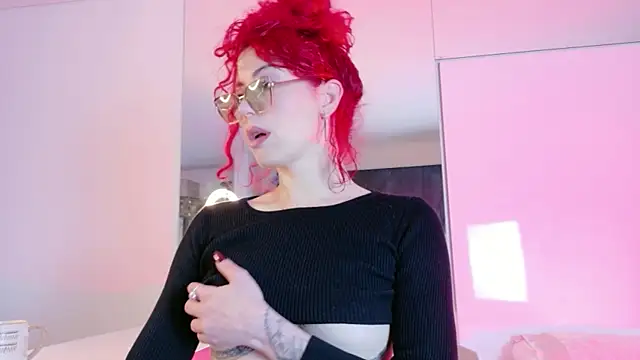 Borbala Iggy online show from October 18, 7:47 pm