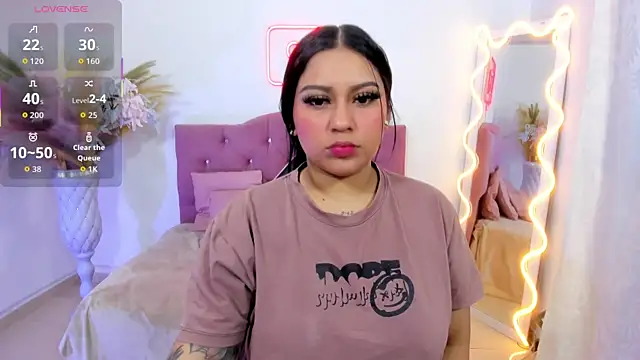 Snapshot of kendra_tay chatting on November 25, 3:06 am kendra tay online show from November 25, 3:06 am