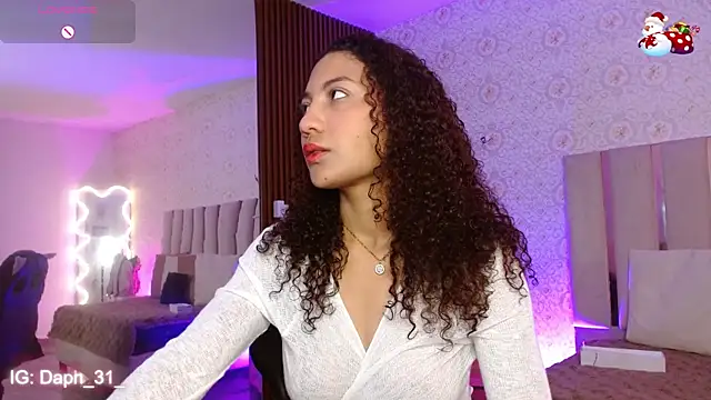 Daphnne tay online show from November 16, 3:34 am