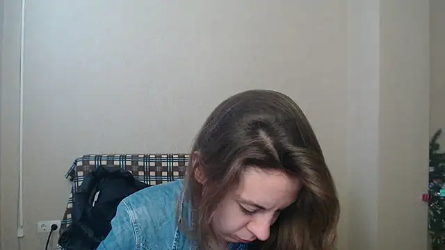 Alissa Joli online show from March 19, 2:46 pm