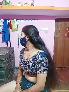 Cute-Simmi online show from December 10, 5:55 pm