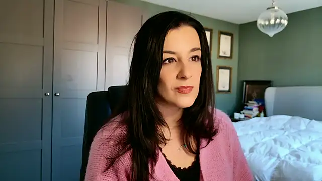 flatwhite0 online show from March 26, 9:37 am