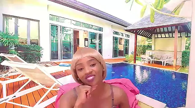 Snapshot of EbonyCreamy69 chatting on February 11, 10:07 pm EbonyCreamy69 online show from February 11, 10:07 pm