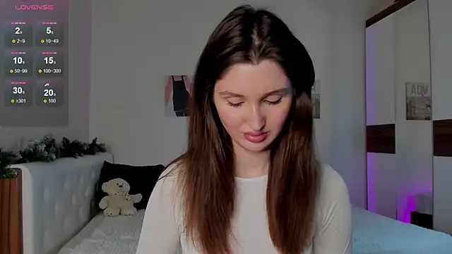 tender babyy online show from January 14, 2:11 pm