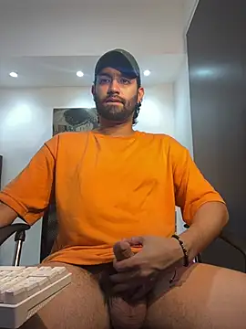 Snapshot of Dirtyboyhot chatting on February 26, 4:22 am Dirtyboyhot online show from February 26, 4:22 am