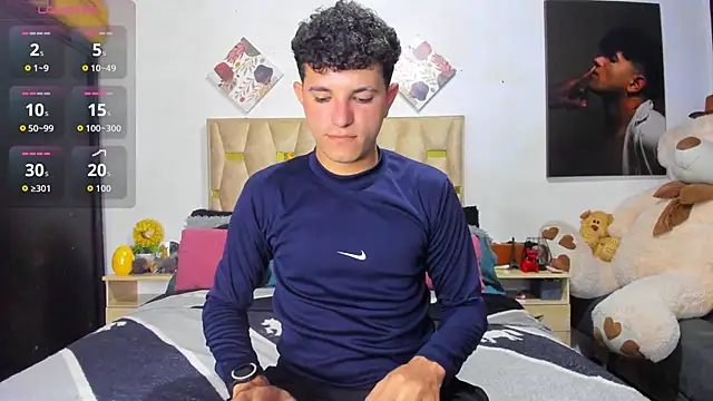 Snapshot of patrick_sanzz chatting on February 10, 1:32 am patrick sanzz online show from February 10, 1:32 am