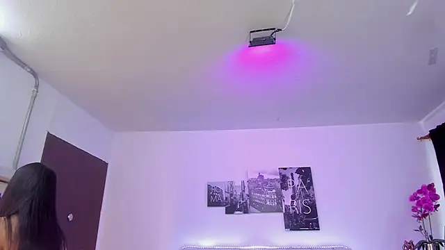 Amy Kiitty  online show from April 4, 1:19 pm