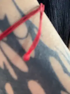 Amy Kiitty  online show from April 16, 1:23 pm