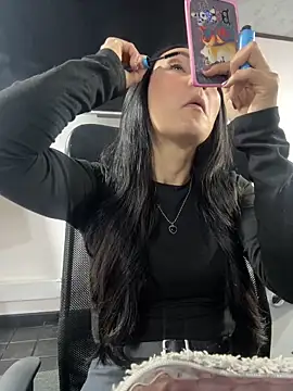 Amy Kiitty  online show from April 21, 1:06 pm