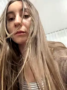 viviandaimond1 online show from October 16, 1:23 pm