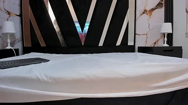 Snapshot of KarinaSimonz chatting on March 3, 7:31 pm KarinaSimonz online show from March 3, 7:31 pm