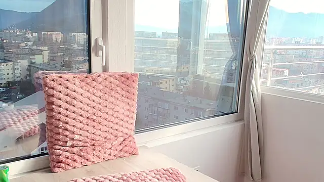 Lorennameliyy online show from February 12, 7:14 am