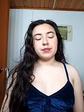 Emi chik online show from February 4, 10:43 am