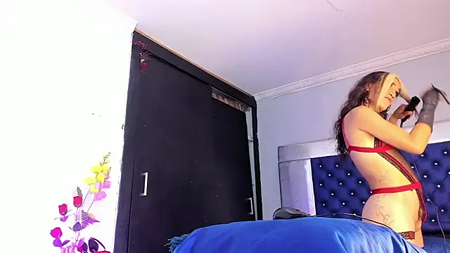 Eyleen Santos online show from April 2, 11:35 pm