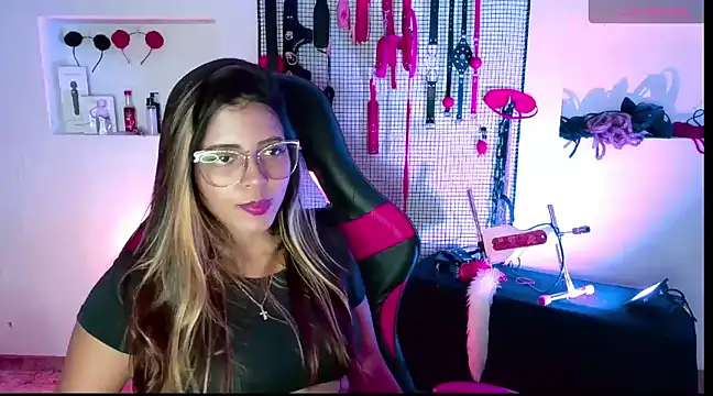 Megaan Greey online show from January 28, 12:22 pm