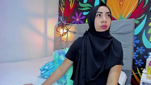 Sweet hot mia online show from January 7, 10:41 pm