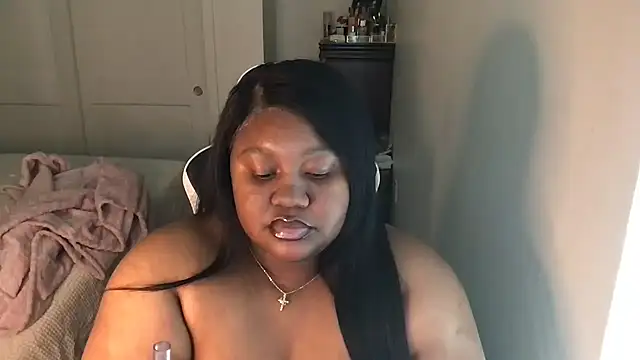 explosivekitty69 online show from October 7, 10:18 pm