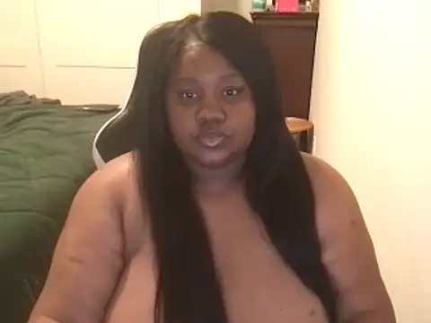 explosivekitty69 online show from November 3, 7:20 am