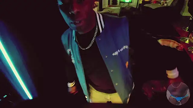 Pressure69mee online show from February 26, 9:05 pm