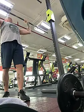 luv2masterb8247 online show from December 11, 1:58 am