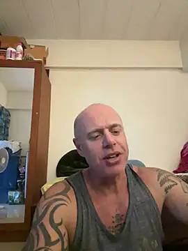 luv2masterb8247 online show from January 9, 4:30 am