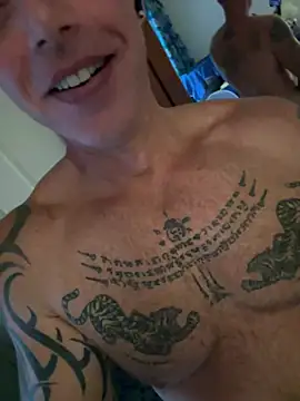 luv2masterb8247 online show from January 16, 7:17 am