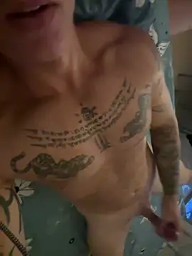 luv2masterb8247 online show from January 24, 12:42 am