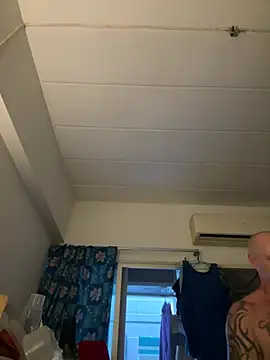 luv2masterb8247 online show from January 30, 4:16 am