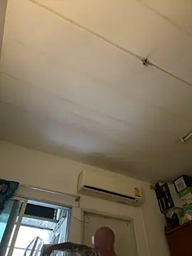 luv2masterb8247 online show from February 21, 7:23 am