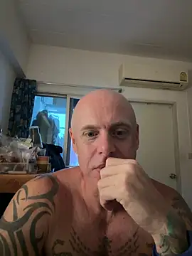 luv2masterb8247 online show from March 6, 5:14 am