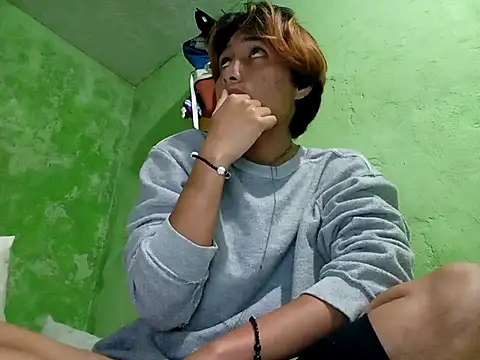 ruygw online show from December 3, 2:25 am