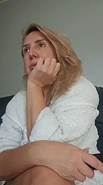 MariaRichi  online show from February 15, 8:35 am