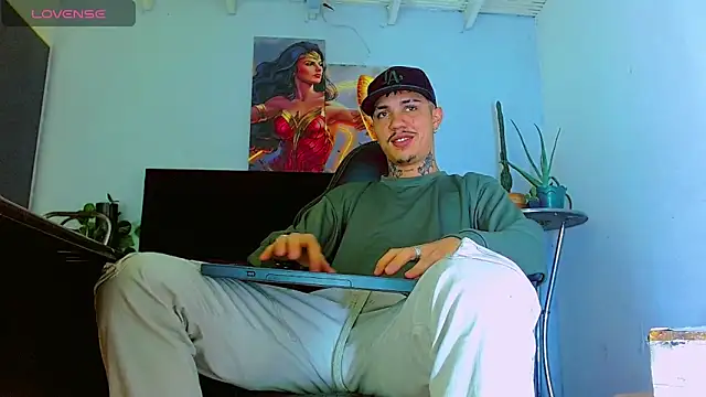 HannibalLester online show from February 11, 4:50 am