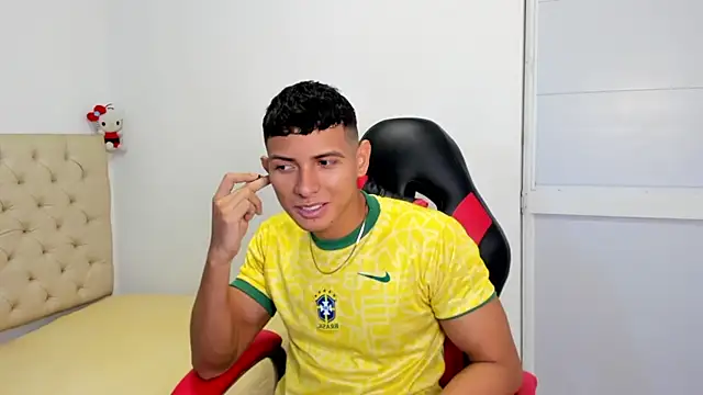 Snapshot of yei-sant chatting on November 15, 3:15 am yei-sant online show from November 15, 3:15 am