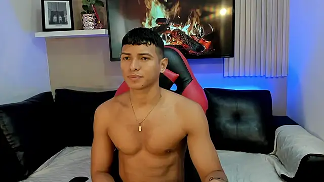 Snapshot of yei-sant chatting on November 19, 2:22 am yei-sant online show from November 19, 2:22 am