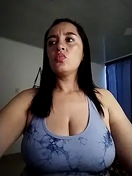 Snapshot of hailey85 chatting on April 30, 10:58 pm hailey85 online show from April 30, 10:58 pm