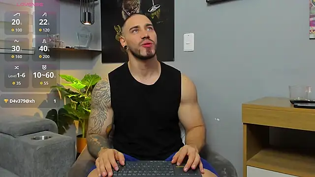 Giorgio-Leone online show from December 3, 6:06 pm