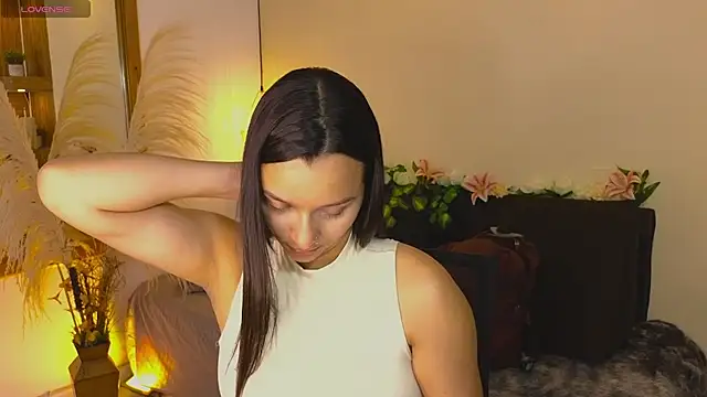 Hannah williams1 online show from January 8, 9:28 pm