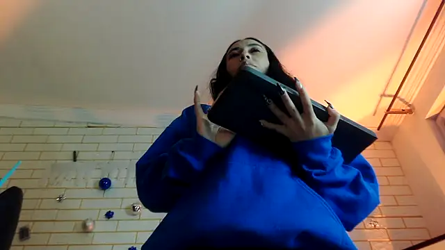 NYX1126 online show from December 18, 11:38 am