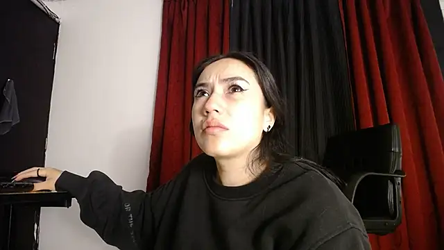 Snapshot of NYX1126 chatting on February 24, 12:25 pm NYX1126 online show from February 24, 12:25 pm