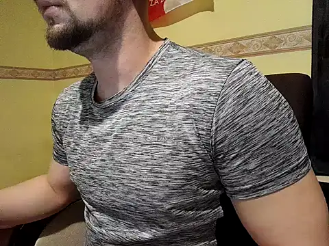 Regularfucker28 online show from February 10, 7:49 pm