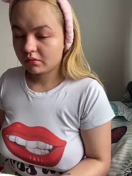 Snapshot of Naiara_Sex_ chatting on April 13, 5:29 pm Naiara Sex online show from April 13, 5:29 pm