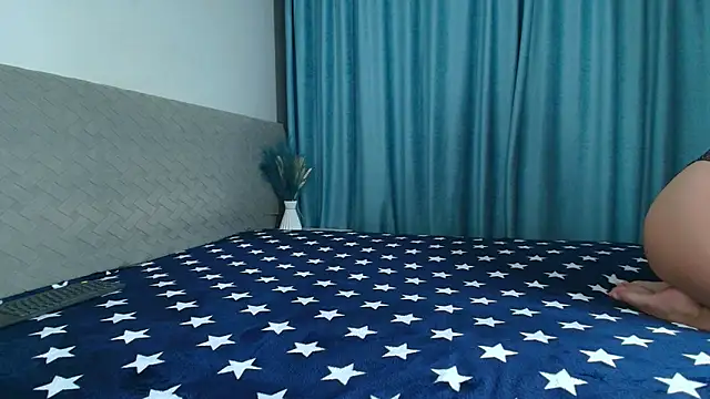 Snapshot of ElizaaXO chatting on September 30, 4:45 pm ElizaaXO online show from September 30, 4:45 pm