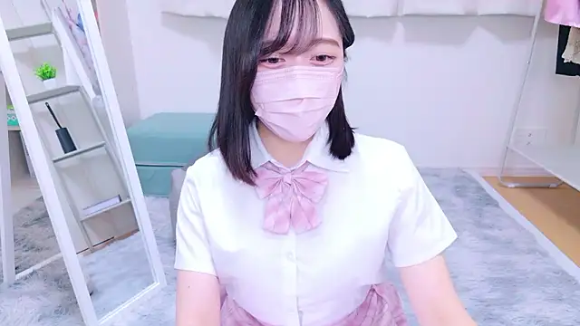 Snapshot of Yurie_ chatting on December 8, 1:56 am Yurie online show from December 8, 1:56 am