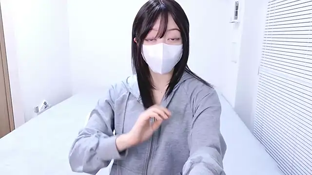 Yurie  online show from January 17, 1:38 pm